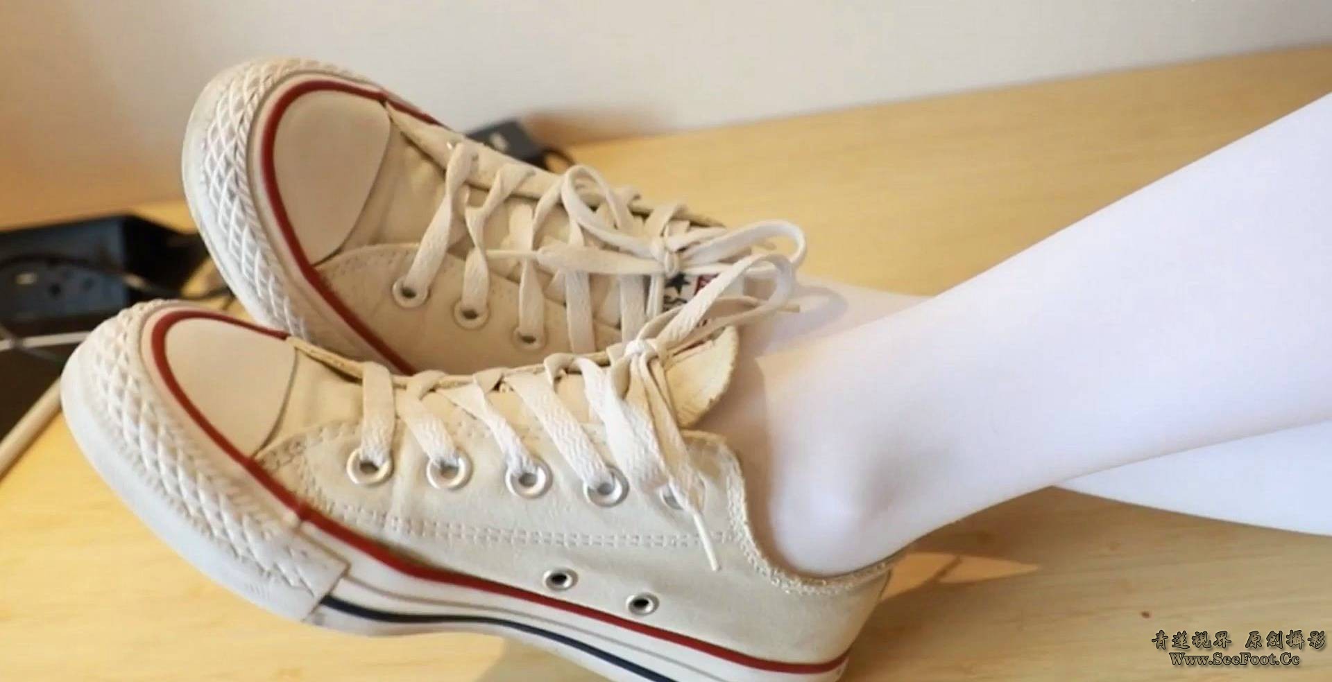 ��ɫ˿��������Ĵ��� ���Ķ�����[00_02_42][20230319-215800].jpg