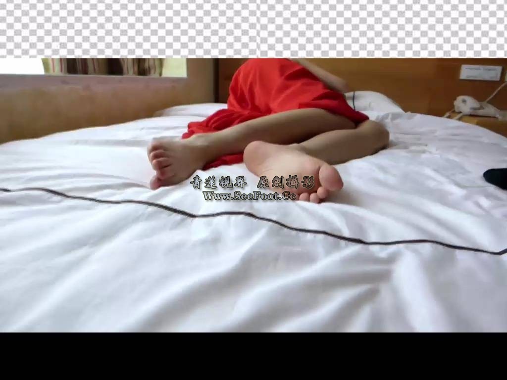 ��HBFС�顿С�� ��ɫ��˿��ȹ[00_01_30][20240211-212557].jpg