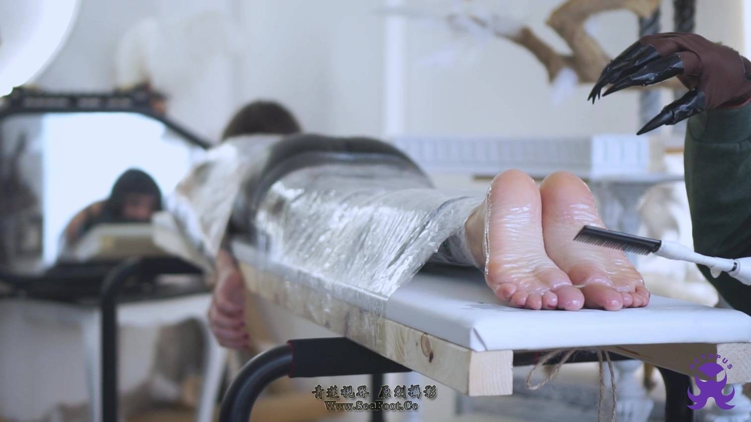 ��see20 ��Ů��ſ�Ź̶����̴�������Ϳ��tk ����������.mp4_000005.968.jpg