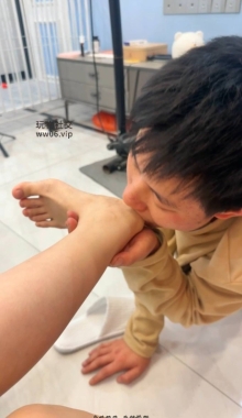 ����ѩ��Ʒ��ѧԺ������Ů�İ��۽�Ѿ