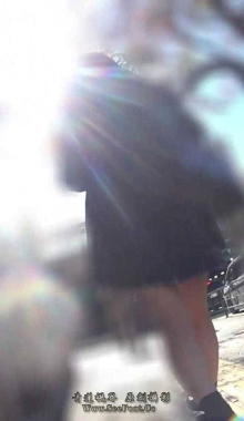 ���ذ������ٷ�ѧ�Ĵ�һ���ӵ����г���˯�������۽�