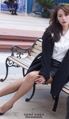 ����ѡ�����˿��߸�Ь��Ů