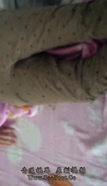 ����ʵ��¼��ͬѧ�ۻ���ո��Ƭͬѧ�Ľţ�