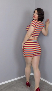 ����ѡ�����ȹ�İ�˿����Ů��