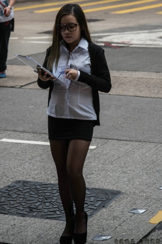 ��������Ʒ��׷�ٸ���ħ����˿Ů[12P]