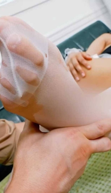 ���� ��Կɰ�Ů�͵İ�˿�� ��ʪ��