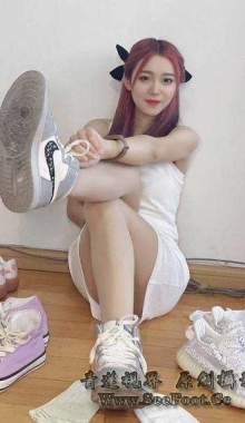 �˶�˿��Ů�ڶ���ԭζ˿������[70P+1V 1.38G]