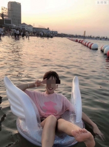 ��AF��Ʒ�Ź�������Ѿõ�����ѧ�����ڱ������£�[MP4/297 M]