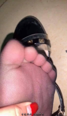 �������Ƶ����ʵ�ĺ�˿��Ь