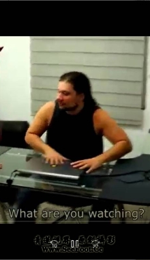 ��ŷ����Ʒ������͵͵��tk��Ƶ��Ů����ץס Ů���ѵķ�Ӧ����Ҳ��Ҫtk �ӵ��������..