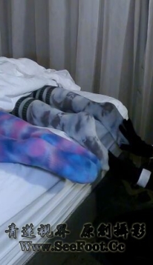 ��foot Bandit��Ů����������˯��Ǳ�뷿��������˫��Ѿ