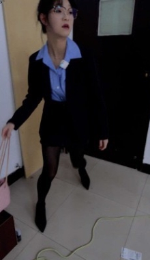 ����5���ŮְԱ�°౻�ϰ�����ǿ��tian�ţ�������