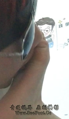 Լ����������ӵ�һ�γ��Ա�Ʒ�����