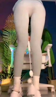 ��ά�ݡ��٤��������һ�ӽ�