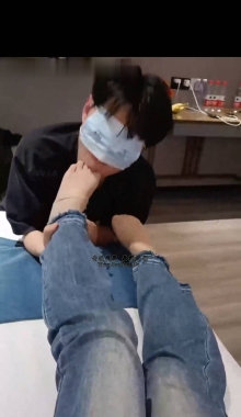 ����ߡ���ڨԼ������С������𱴿�ͷ��˿