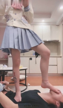 ���Ķ����硿����JKС���СƤЬ����