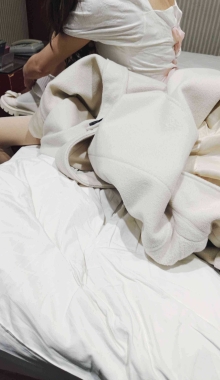 ����ʵ��Լ��01��Ů��Ʒ���۽�