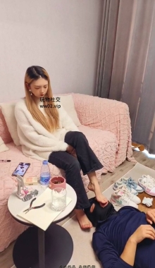 �����顿����С̫�õ���Ь�����