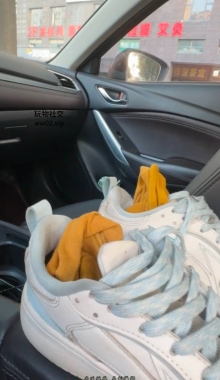 �������ھ������ڨ������·��С���������