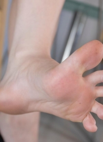 ���Ϲ����ա��ٽ�ϵ�У�������Ь���������ٽŽ�����ţ�̰���������ԸУ�[123P/1.59G]