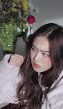 ����Ʒ����Ůģ����˯�󱻿������� ��Ѿ��Ū�࣡