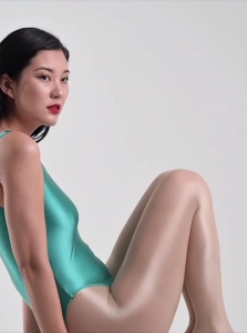 ����ѡ���Ʒ����������Ů��װչʾ[MP4]