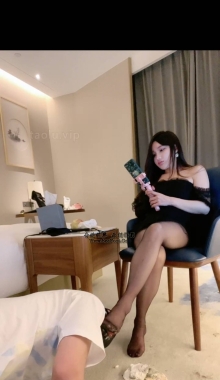 ����˹��Ů��ѥ��˿ιʳС����