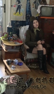 �������Ӿ������˼��� Ư��Ů���񱻷ŵ���Ū����