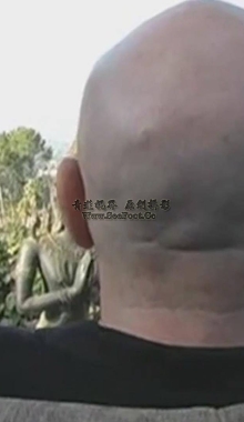 ��superhero��Ů���˱�ץס��ѥ��󱻶���ˮ�ء�1.12G/MP4��