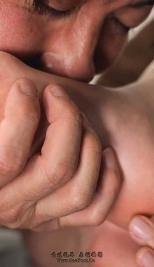 ���׷���Ʒ������ʦ��Ů�����ӱ����ֺ����۽�