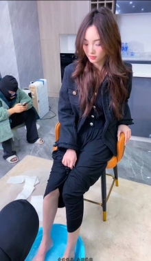 �������������Ժ�ϦŮ�����������