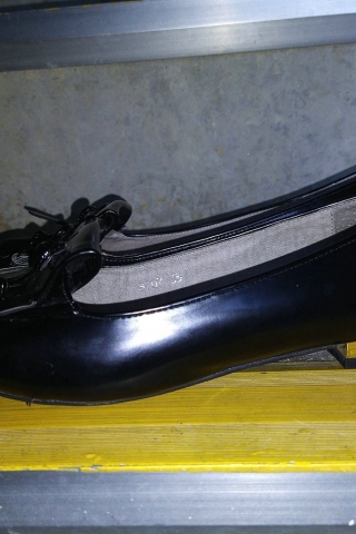 ��ԭ��Ͷ�塿¥����ĺ�ɫƽ�׼�ͷЬ[9P]