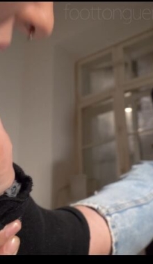 ��Foot Tongue��Ů�����ұ������������