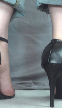 ���Ϲ����ա�С���������Ըи߸�Ь�����ջ����˵Ľŵף�