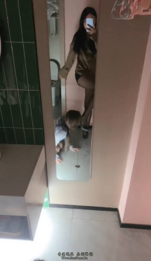 ��������������Ů�����״γ���