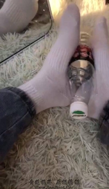 �������ࡿ����ż���ˮƿ�����˺��ио�