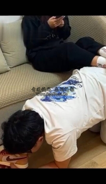 ����˫�����ҡ�������Ʒ����һ