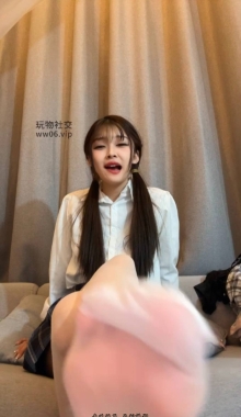 ����һ�ӽǡ�٤�ܣ�˫��βJK���õİ�˿�ŵ�