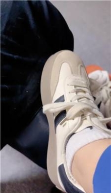 ����ѩ����ζŨ��ķ�ɫ����